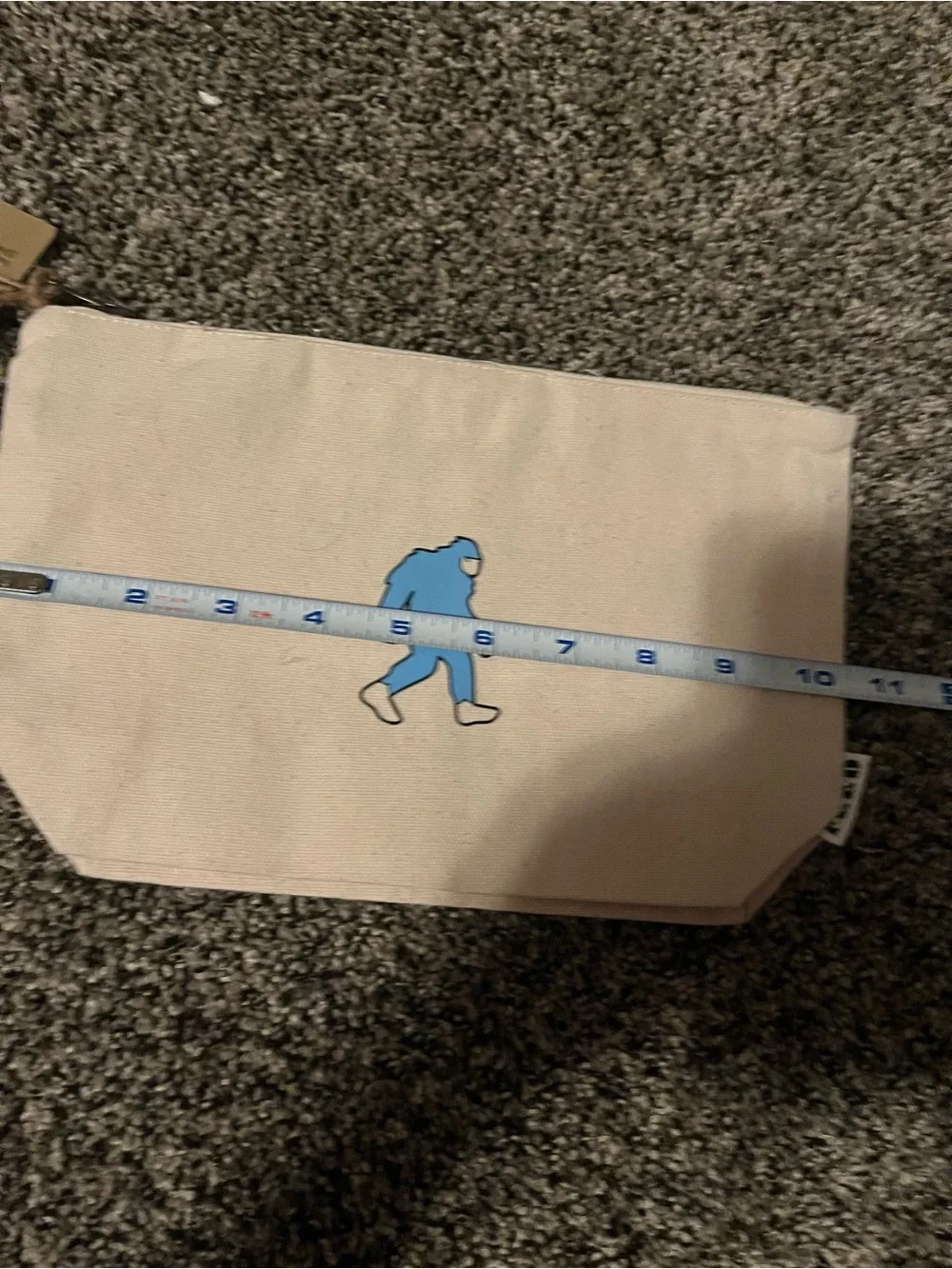 Feed make up bag